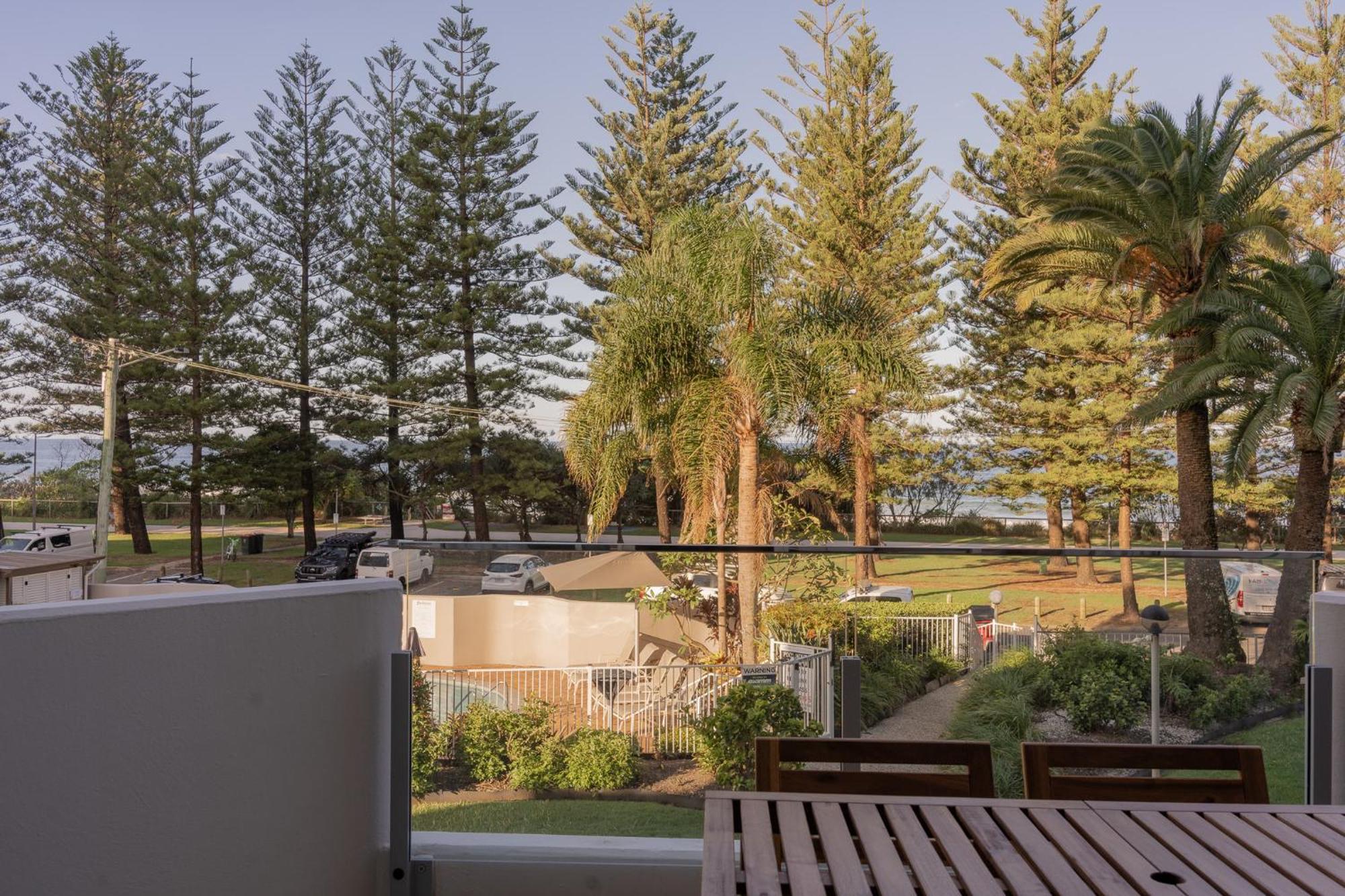 Cashelmara Beachfront Apartments Gold Coast Exterior foto